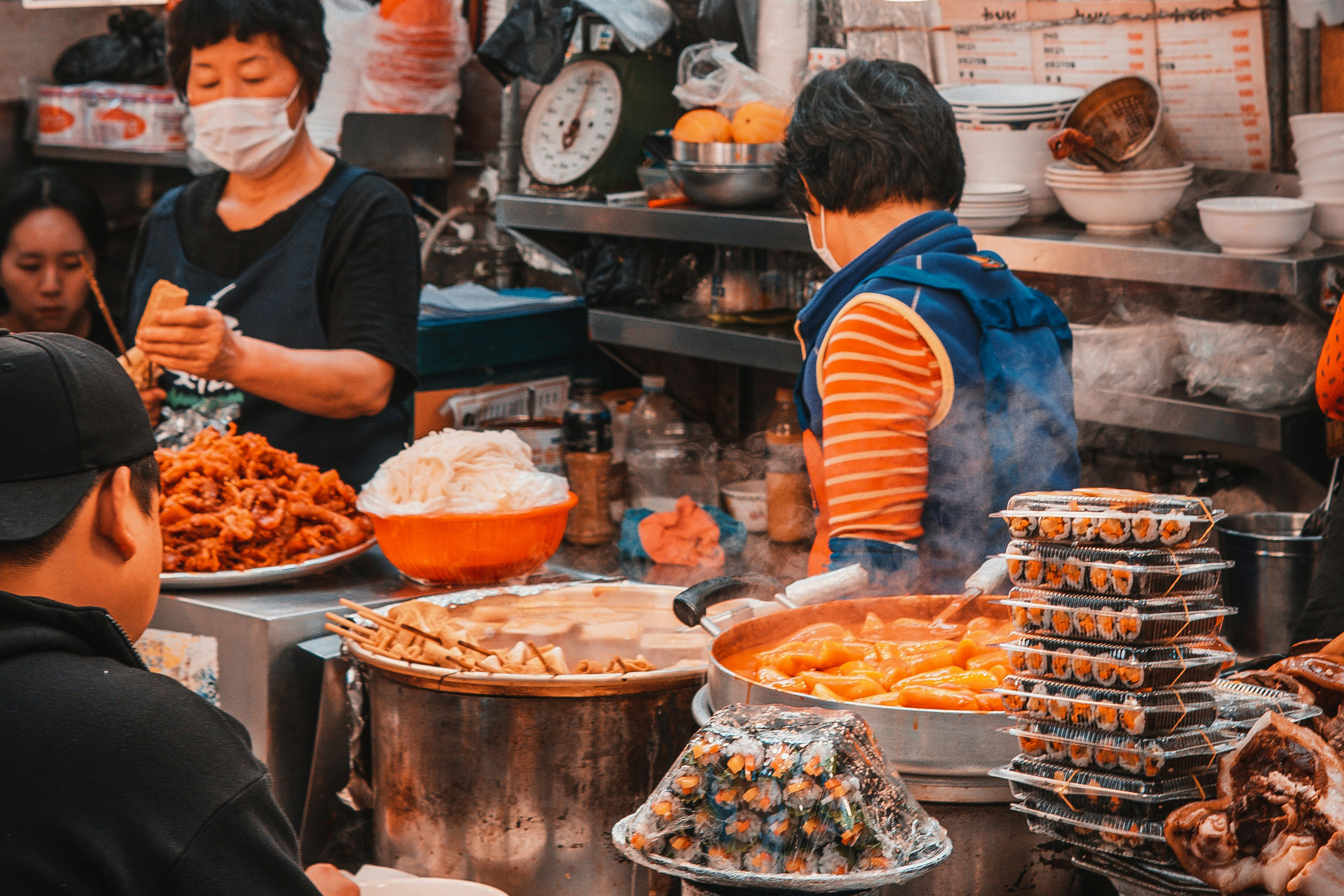 Street food at Gwangjang Market.